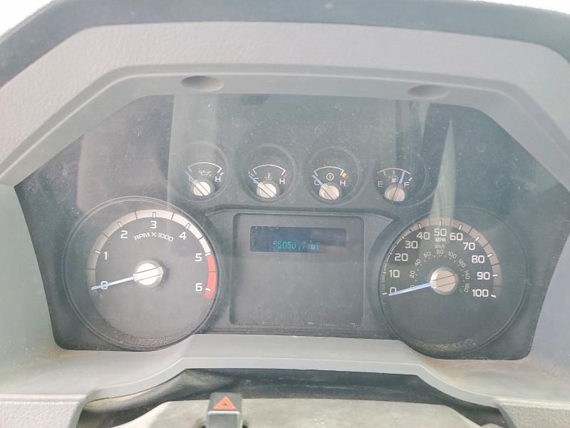 2016 Ford F450 Super Duty Flatbed Truck