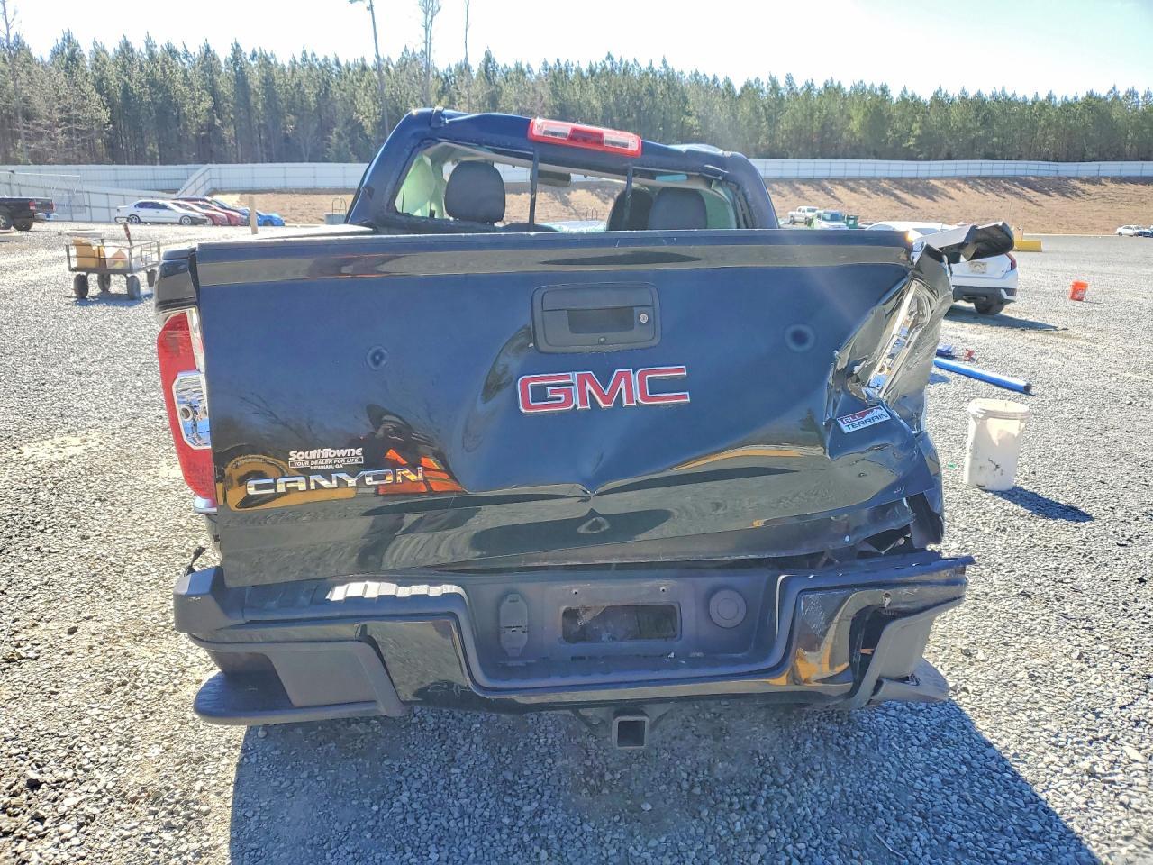 2016 GMC Canyon sle