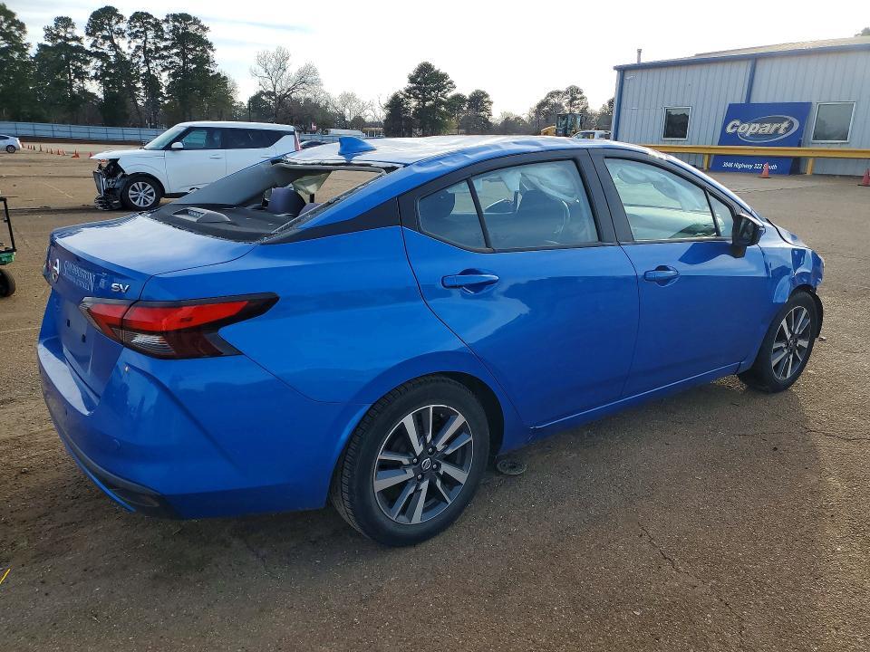 2021 Nissan Versa sv