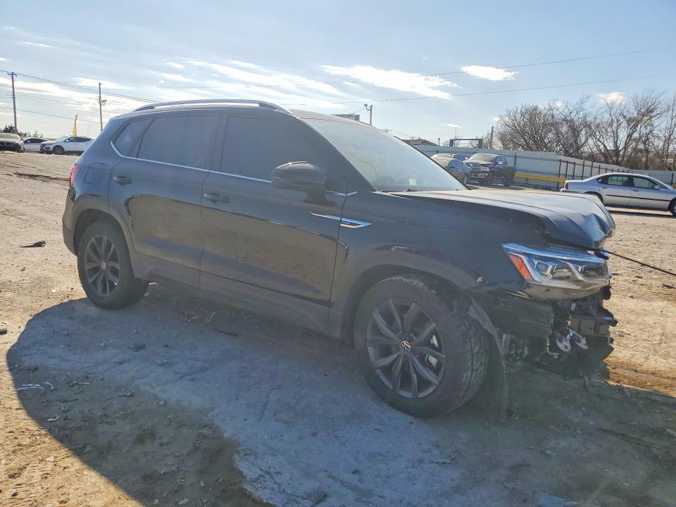 2024 Volkswagen Taos sel