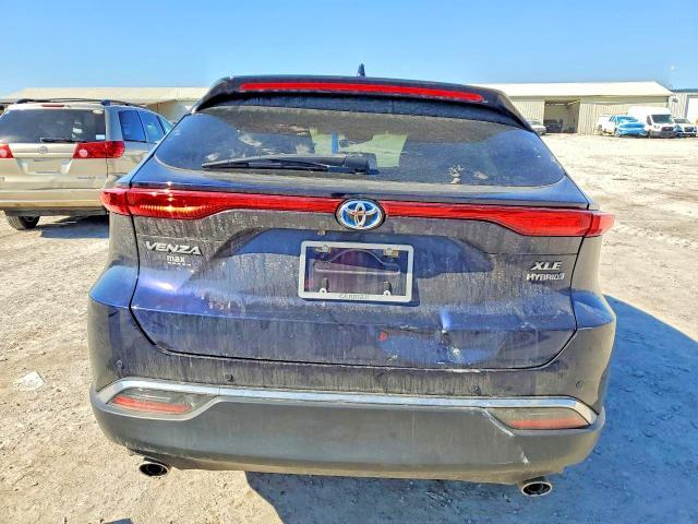 2021 Toyota Venza le