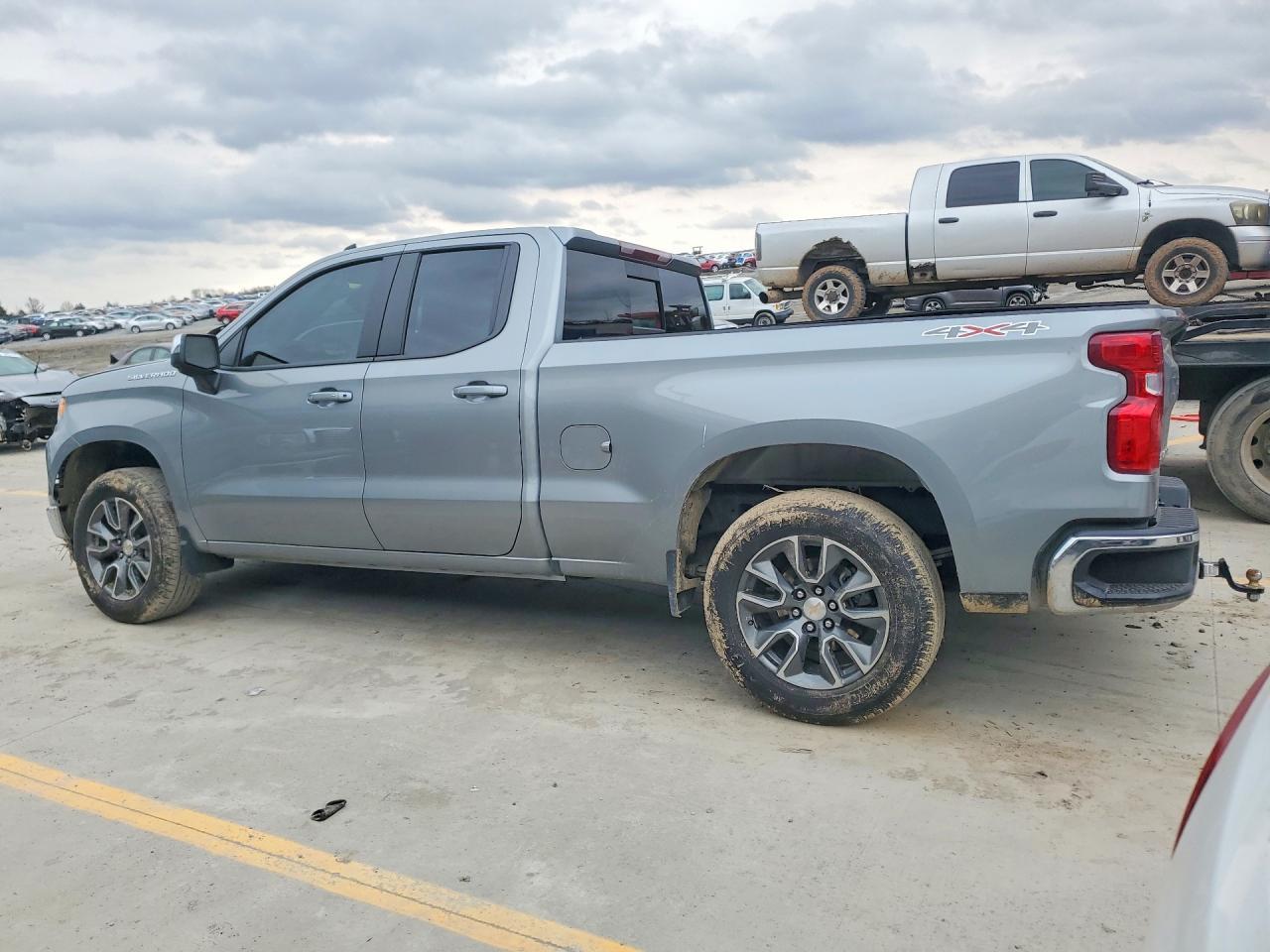 2025 Chevrolet Silverado K1500 LT
