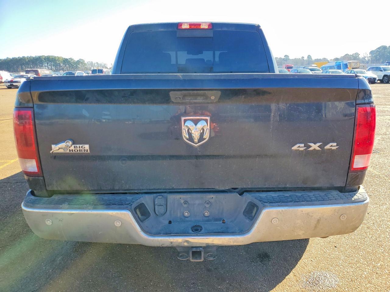 2018 Dodge Ram 1500 slt