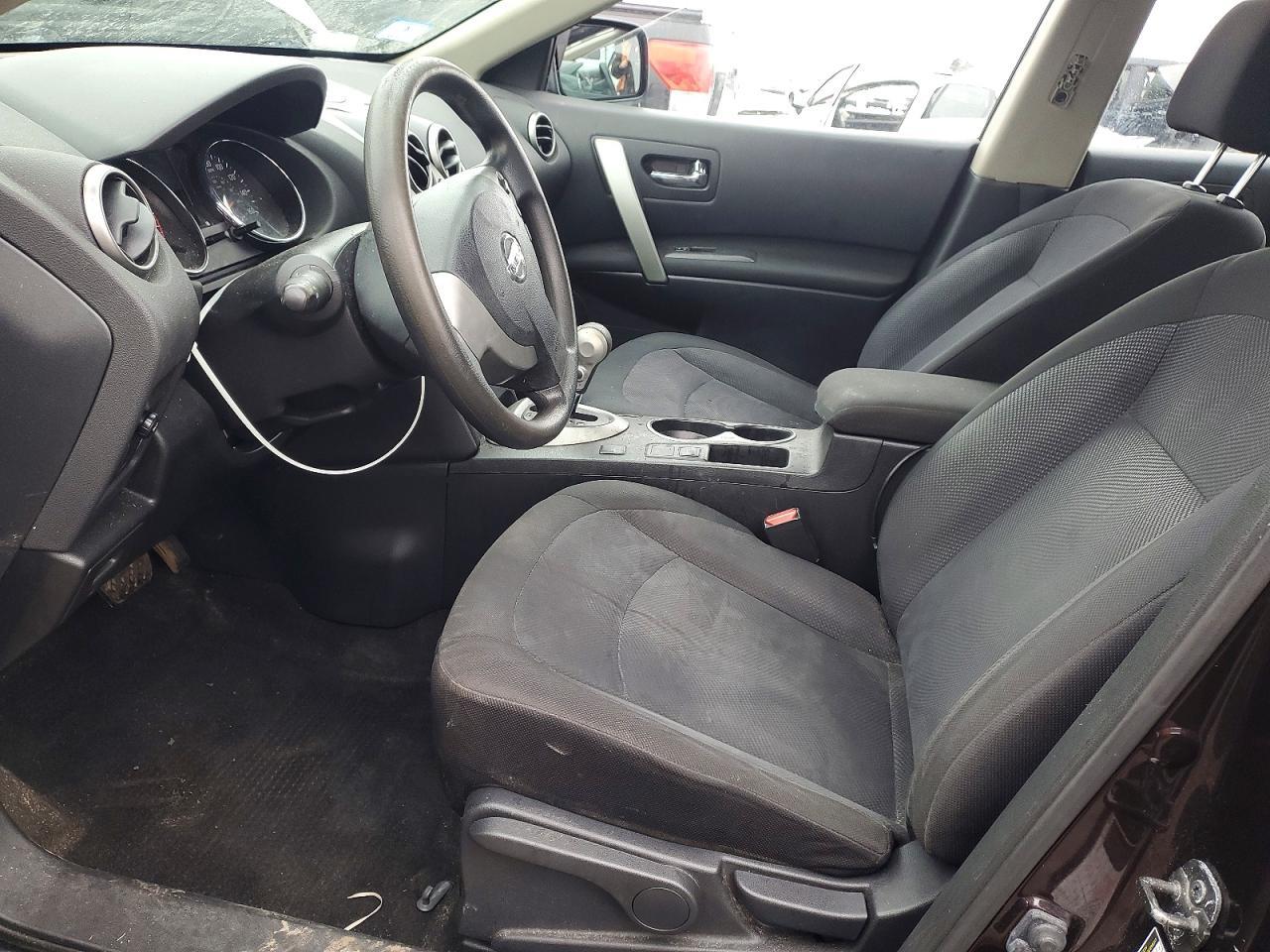 2013 Niss Rogue s awd