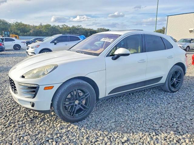 2015 Porsche Macan s