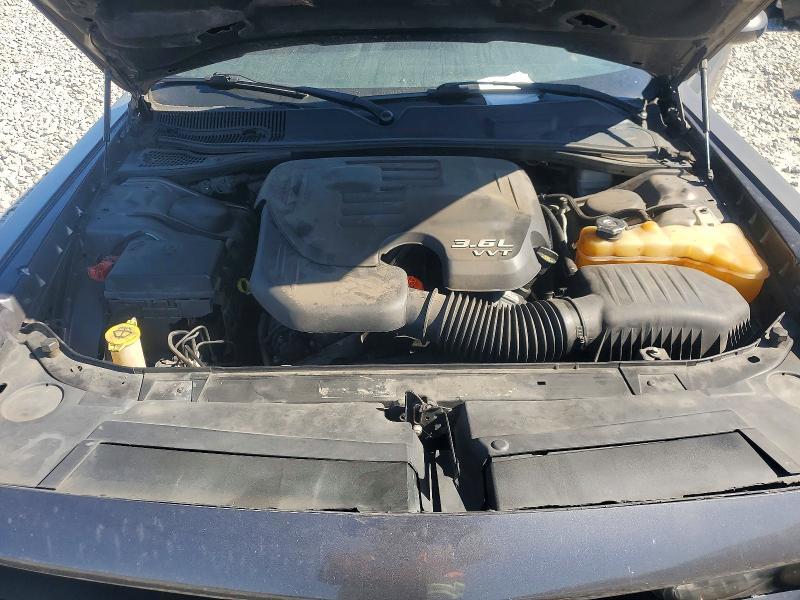 2013 Dodge Challenger sxt