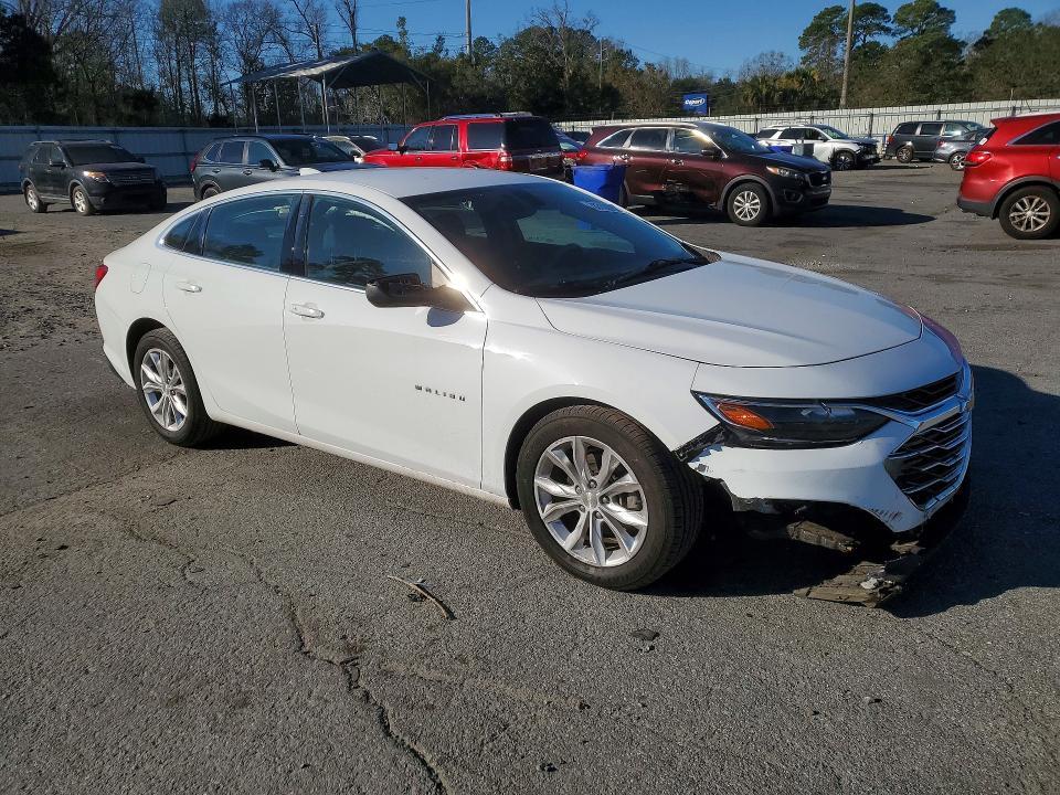 2020 Chev Malibu lt