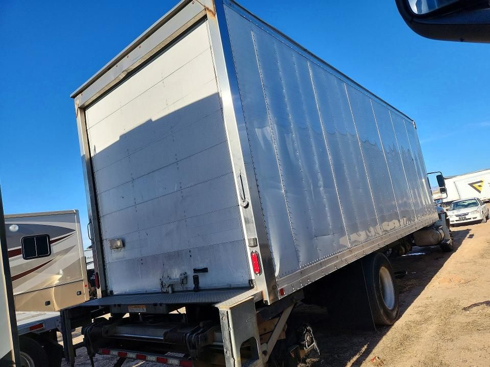 2019 International 4300 box Truck