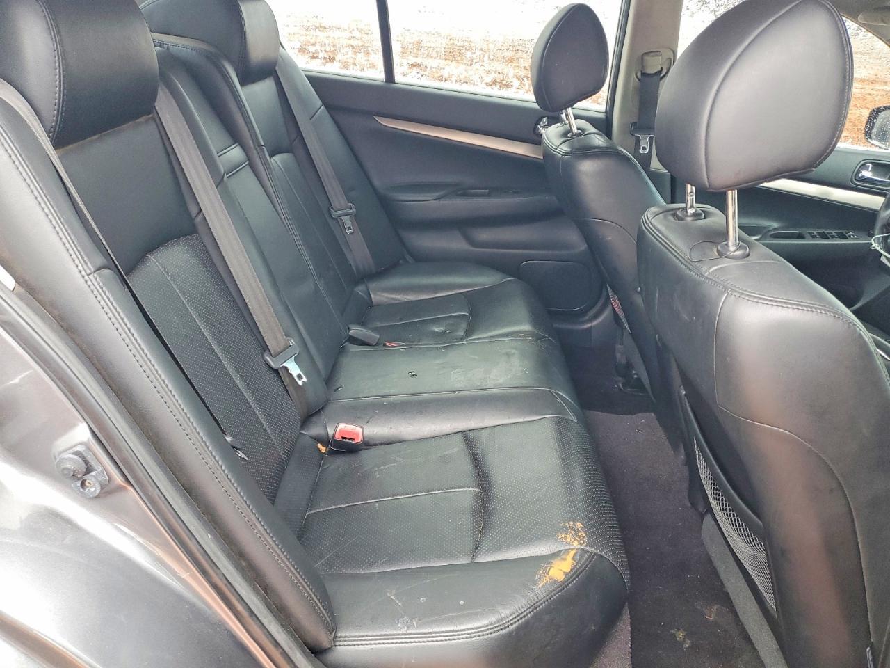 2012 Infiniti G37