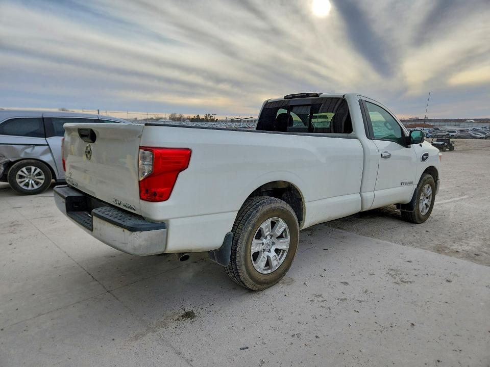 2017 Nissan Titan s