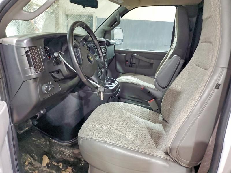 2021 Chevrolet Express 2500 Cargo Utility / Service van