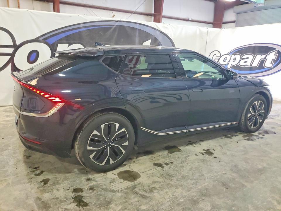 2023 KIA EV6 Wind