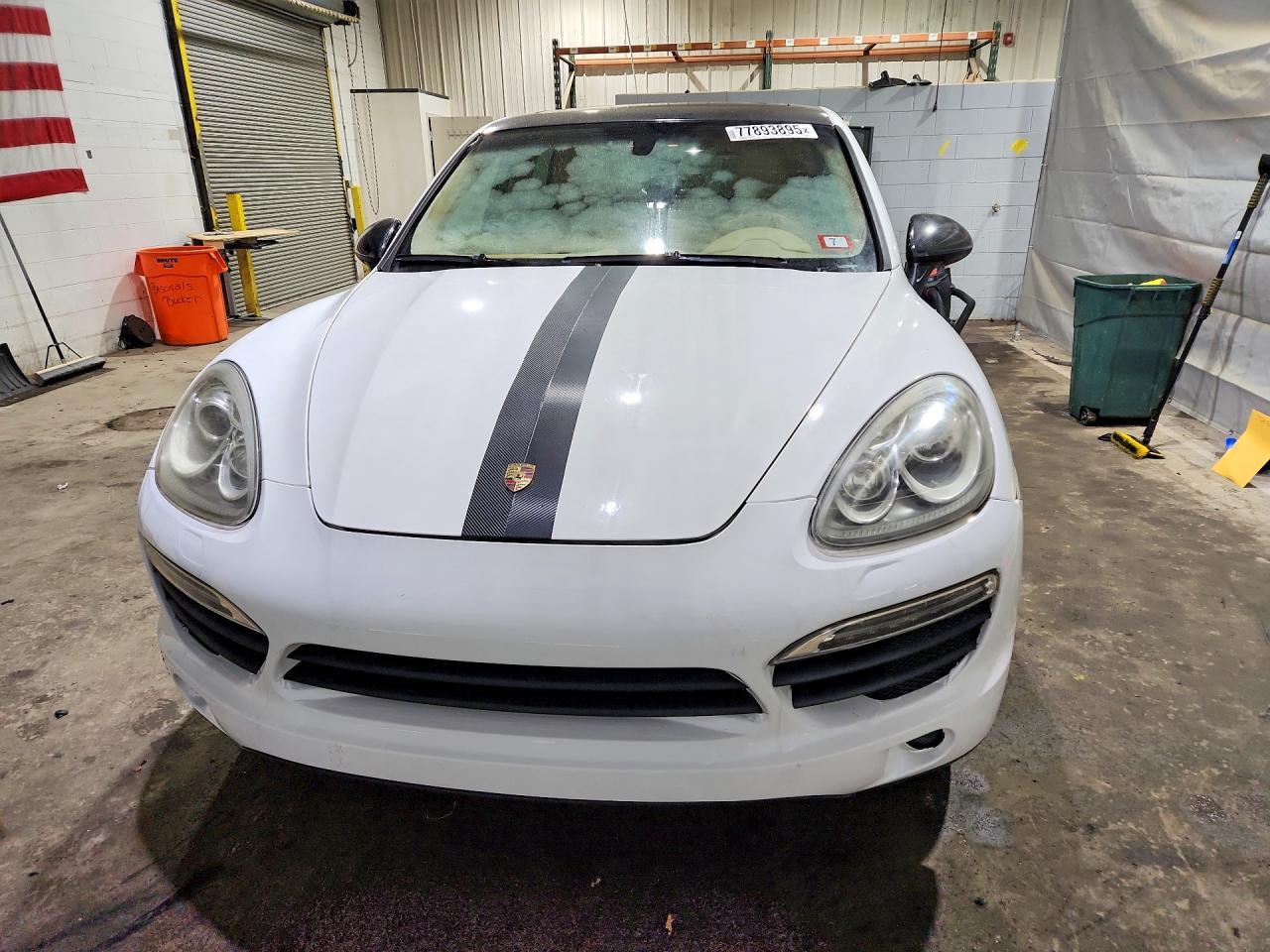 2011 Porsche Cayenne s
