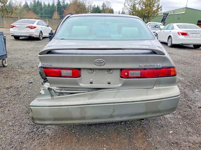 1998 Toyota Camry le V6