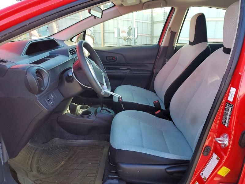 2015 Toyota Prius c one