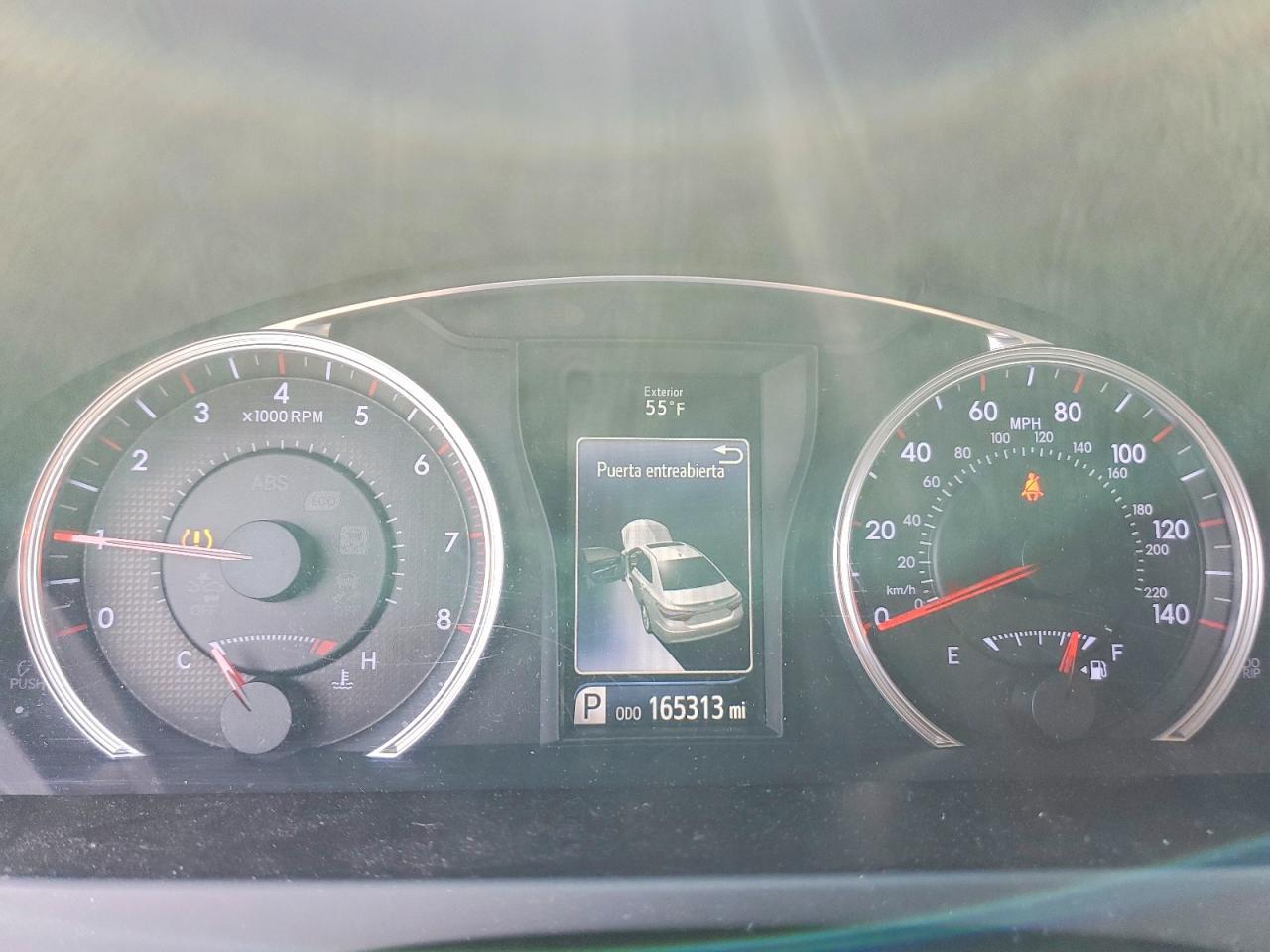 2016 Toyota Camry le