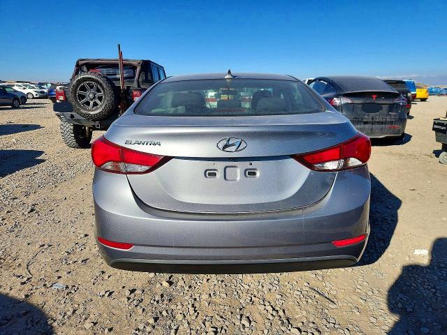 2015 Hyundai Elantra se