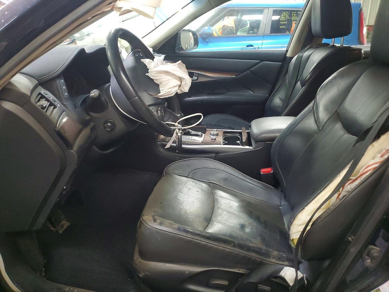 2017 Infiniti Q70 3.7