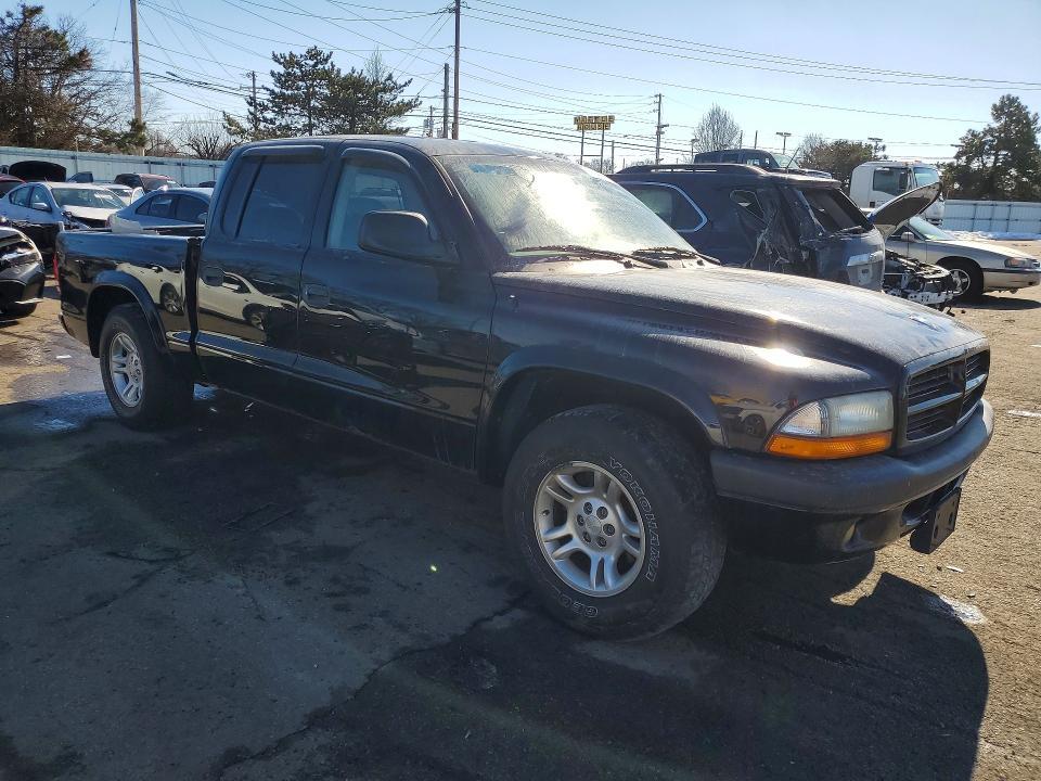 2003 Dodge Dakota Quad Sport