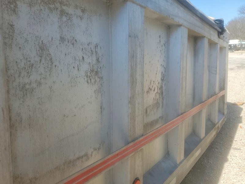2004 Trvs 2004 Travis END Dump Trailer