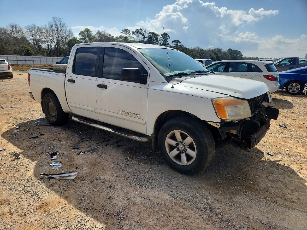 2012 Nissan Titan SV