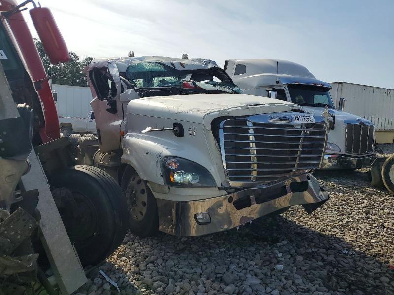 2018 Freightliner Cascadia 125 Semi Truck