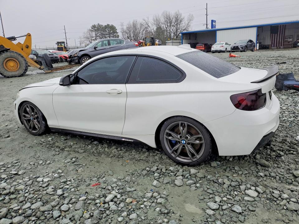2016 BMW M235i