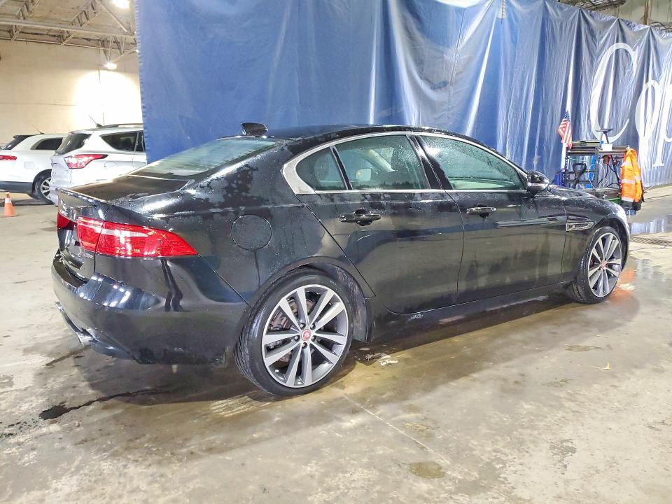 2017 Jaguar Xe Prestige