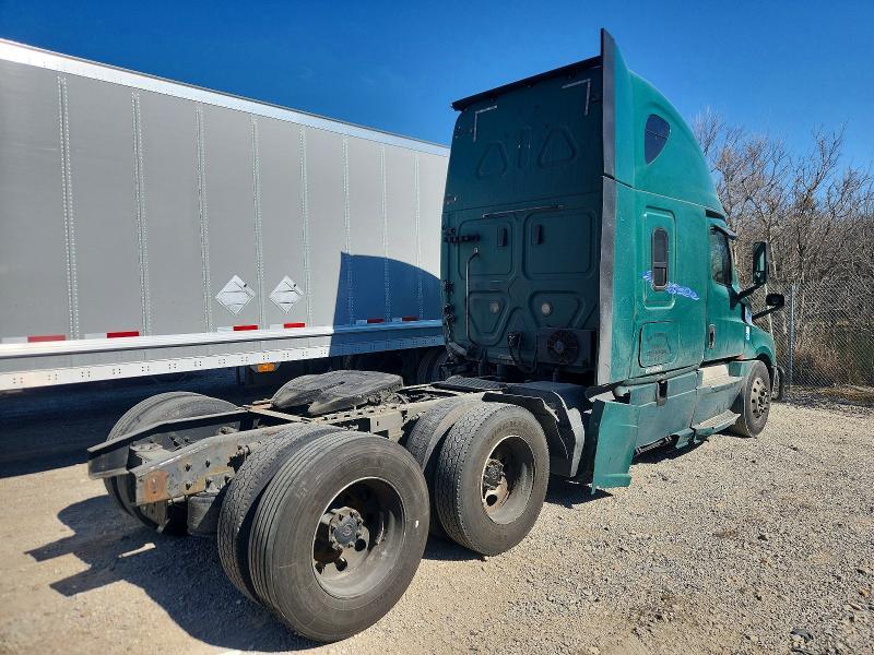 2019 Freigliner Cascadia 126