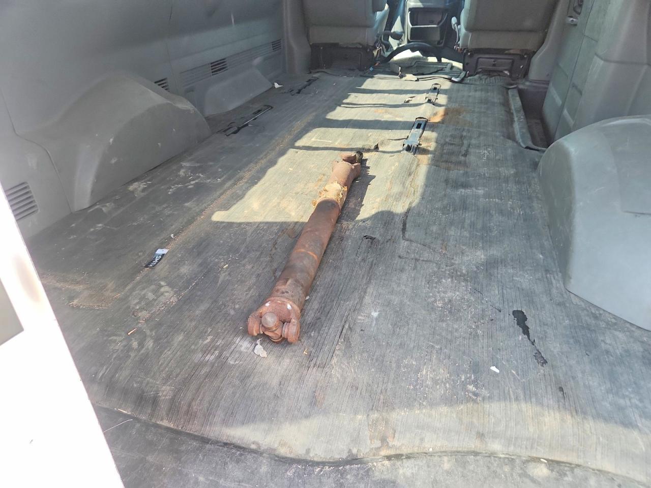 2010 Chevrolet Express G1500 ls