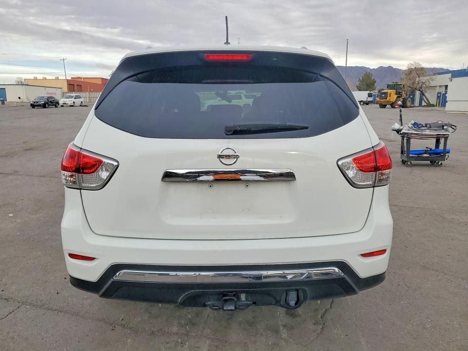 2015 Nissan Pathfinder s