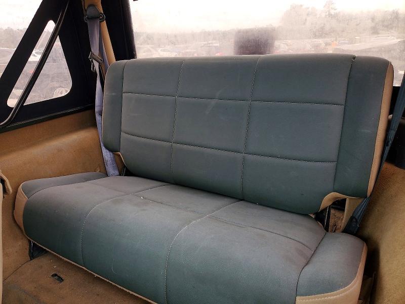 1997 Jeep Wrangler / tj Sahara