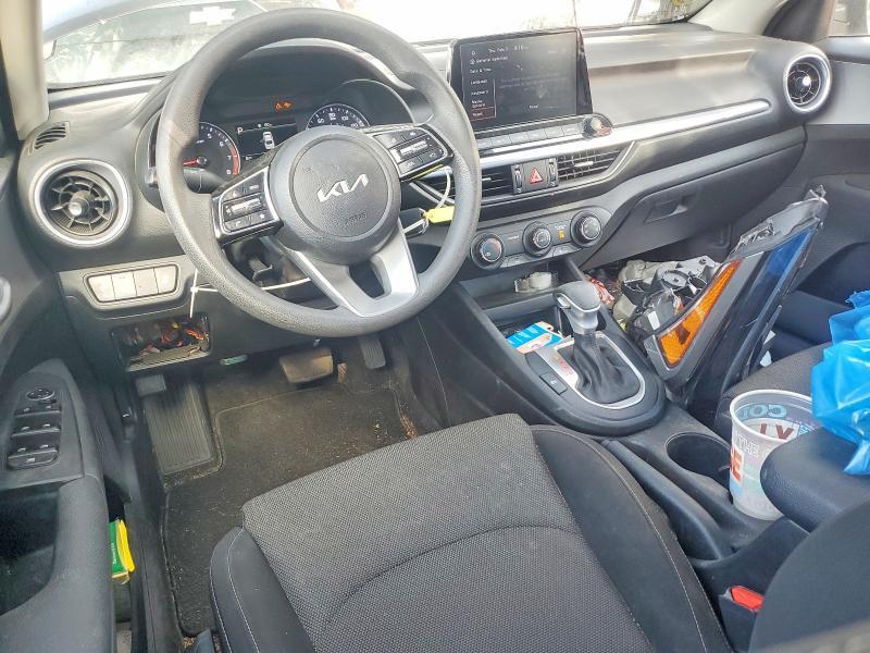 2023 KIA Forte lx