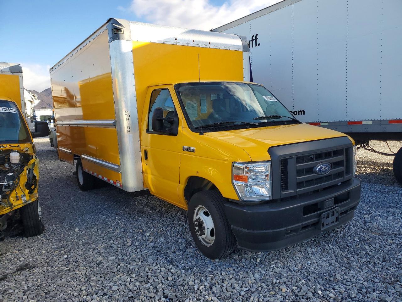 2022 Ford E350 BOX Truck