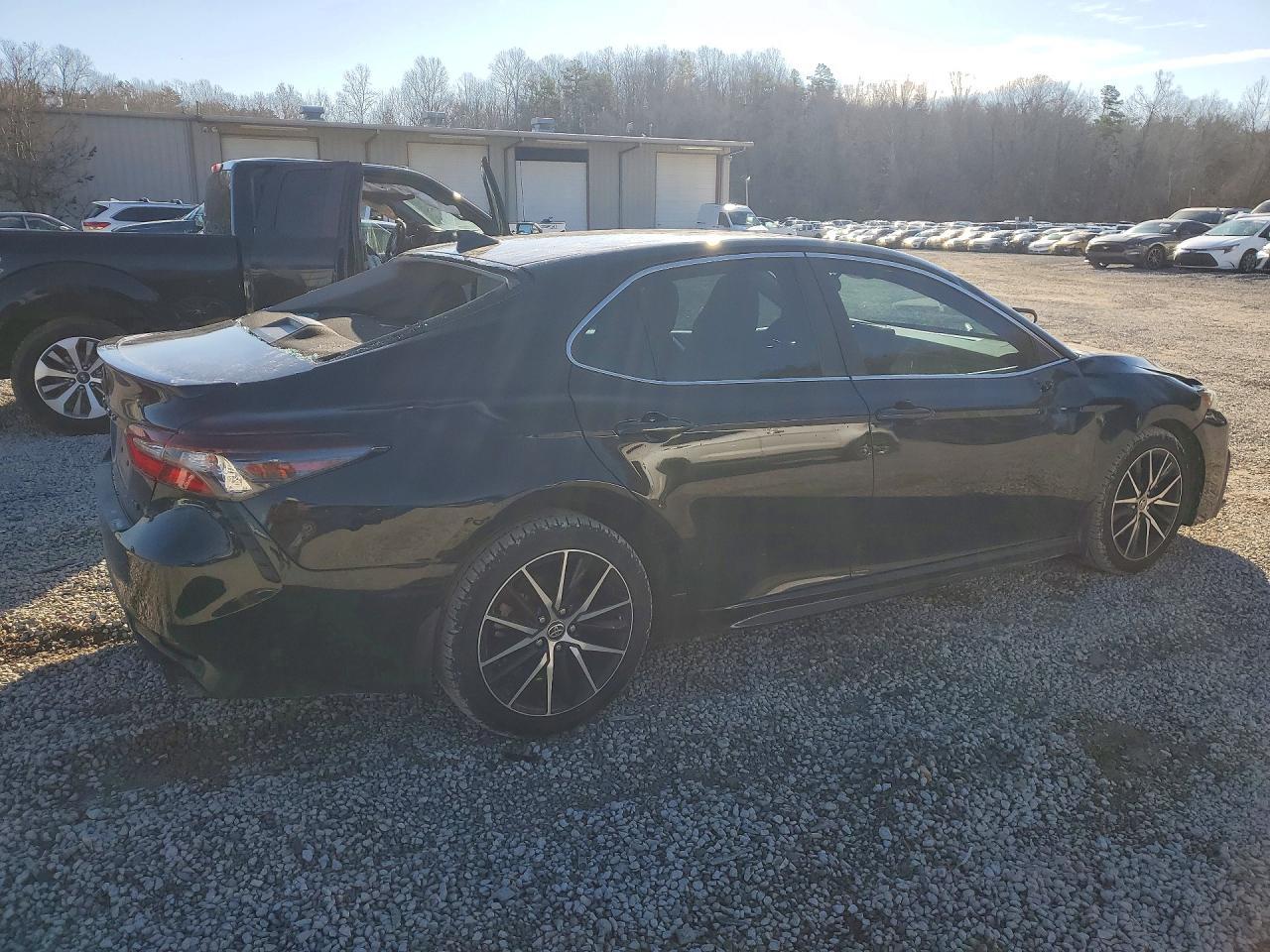 2022 Toyota Camry se