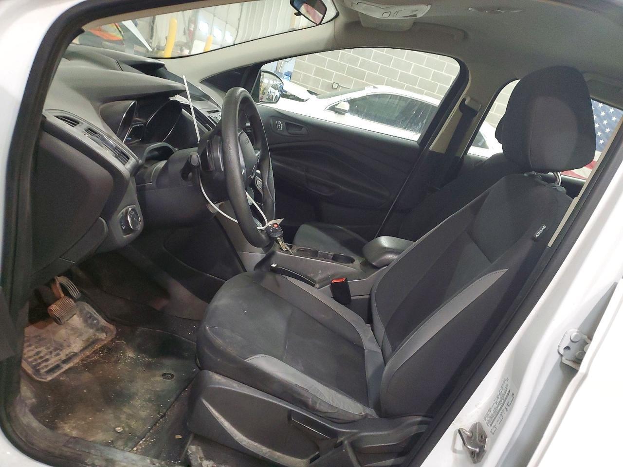 2013 Ford Escape s