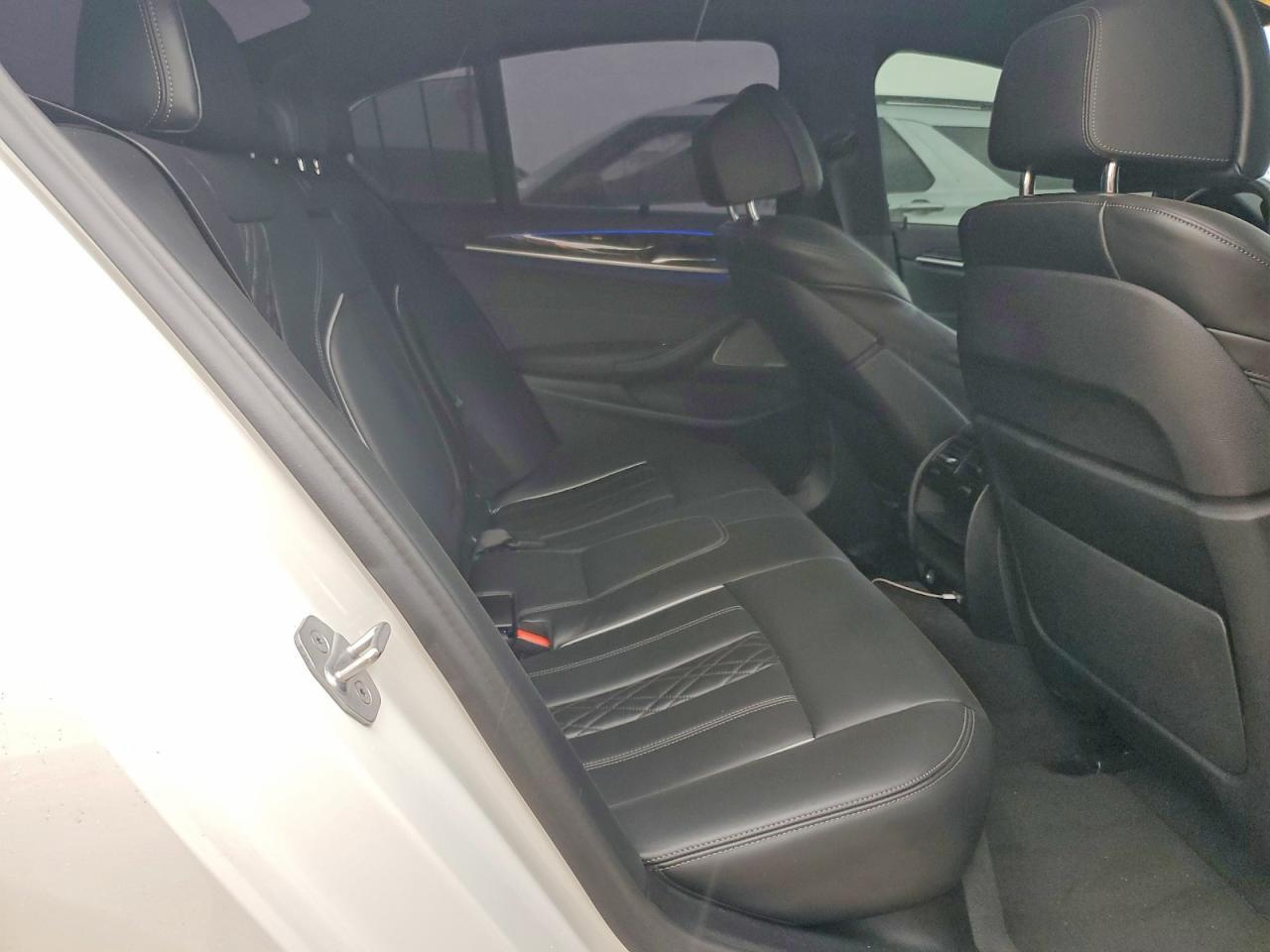 2021 BMW 540 i