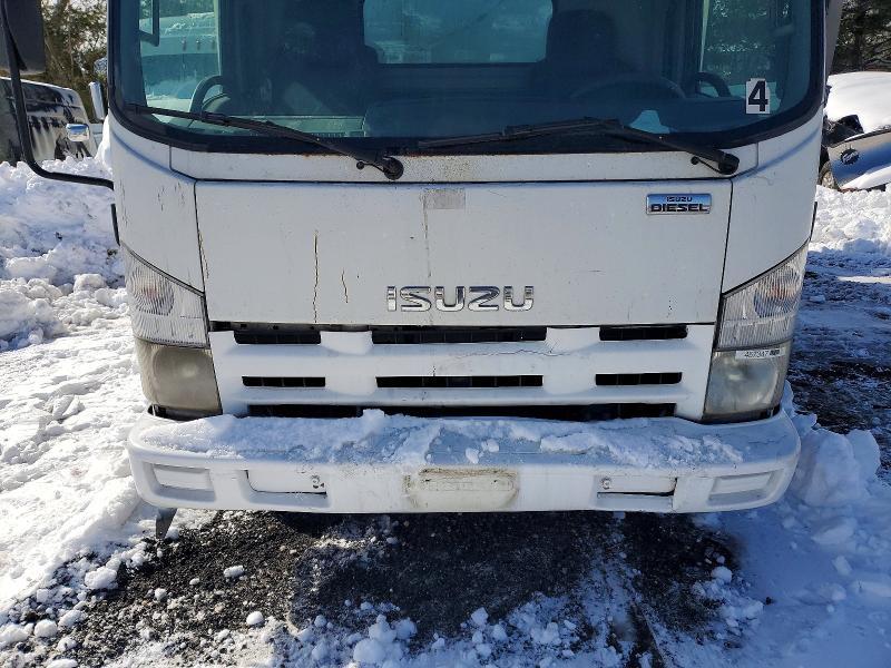 2012 Isuzu 2012 Isuz cab Over box Truck