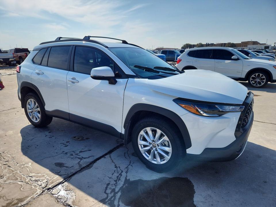 2024 Toyota Corolla Cross le