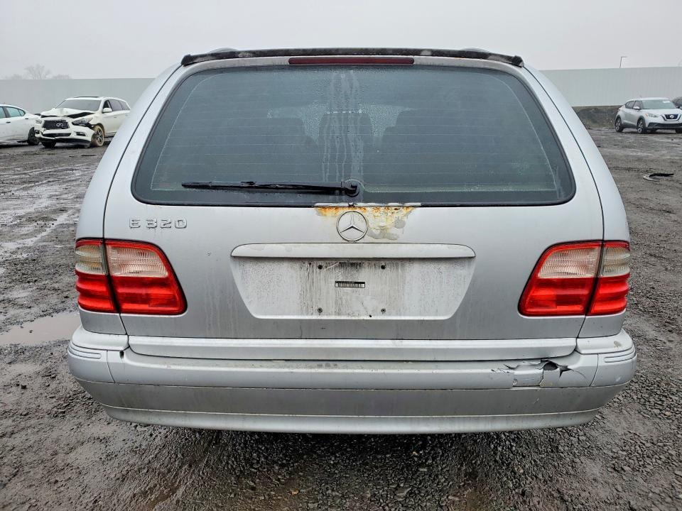 2000 Mercedes-Benz E 320