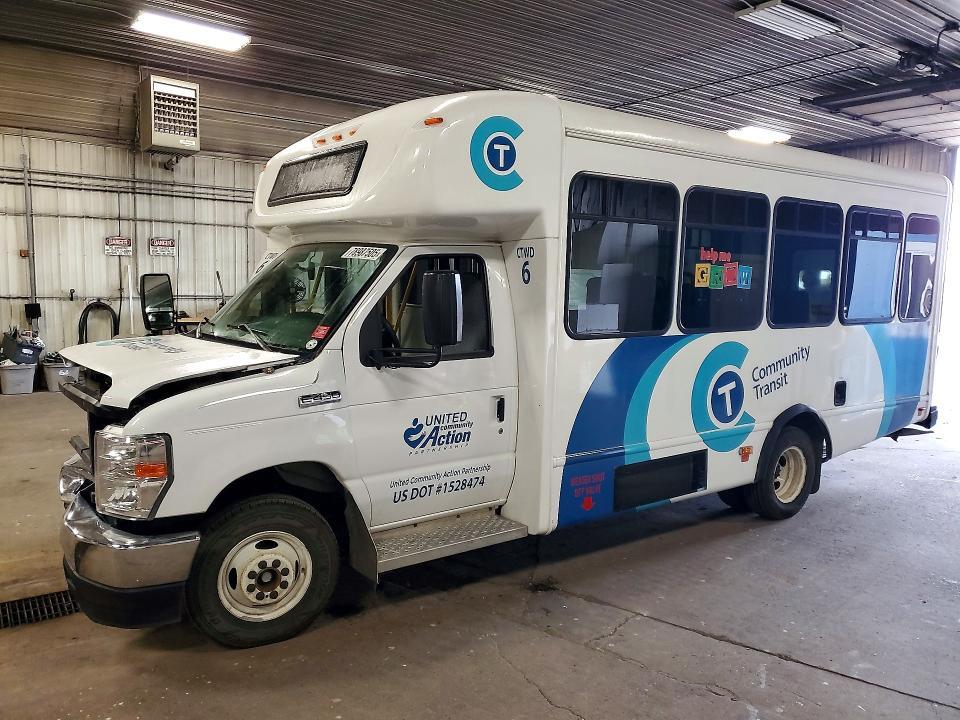 2023 Ford E450 Shuttle Bus