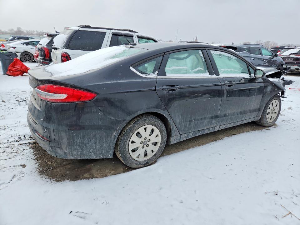 2019 Ford Fusion s