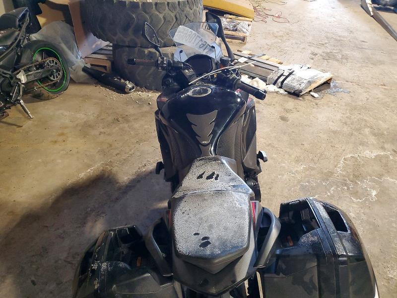 2022 Kawasaki ZX1002 K
