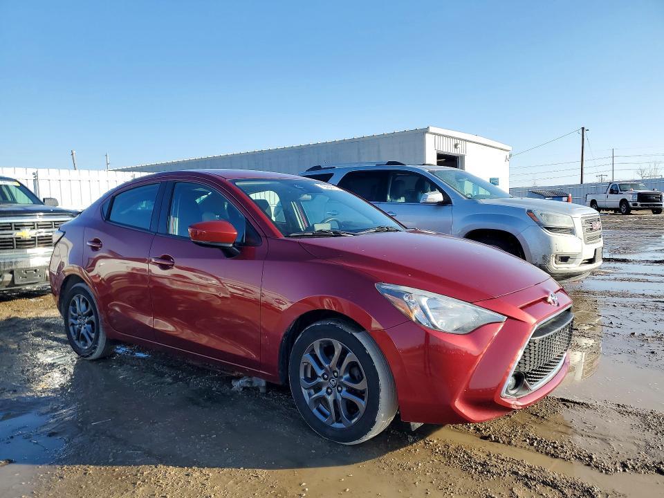 2019 Toyota Yaris le