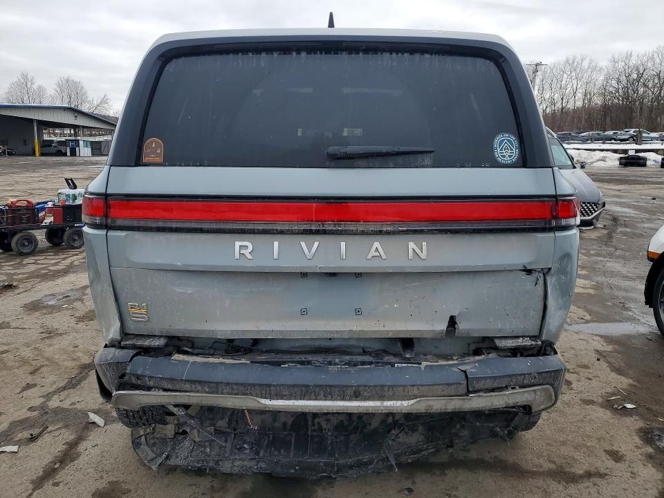 2023 Rivian R1S Adventure