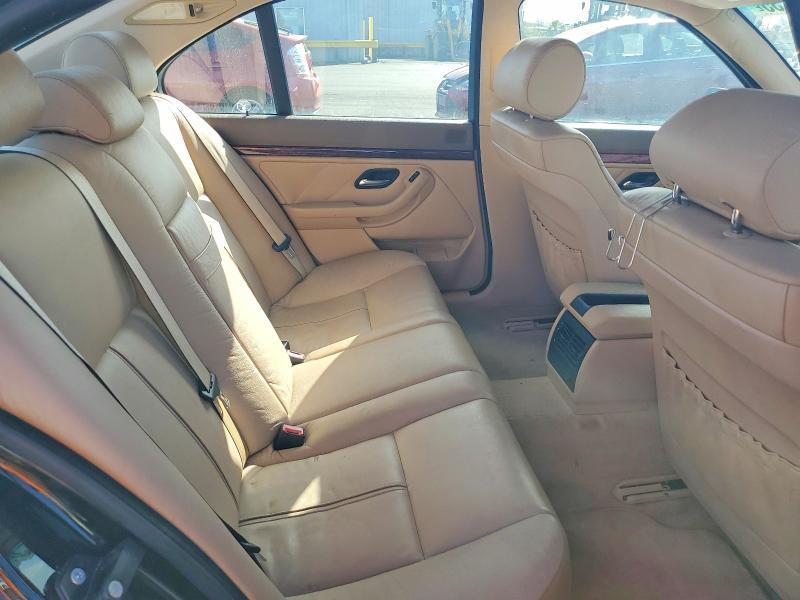 2000 BMW 528 i