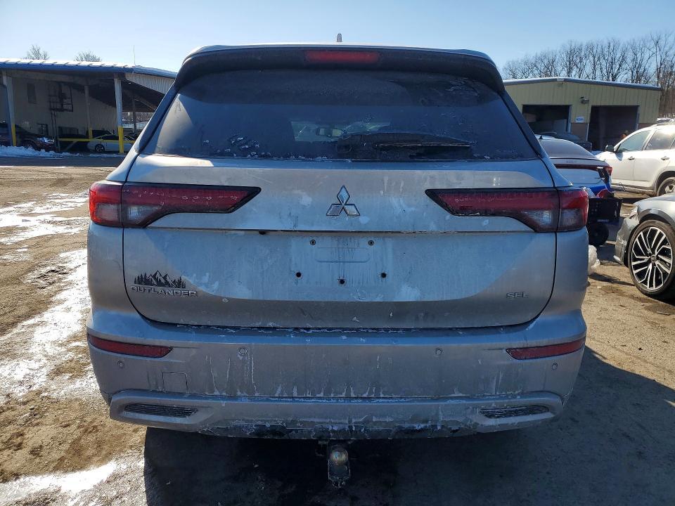 2022 Mitsubishi Outlander sel
