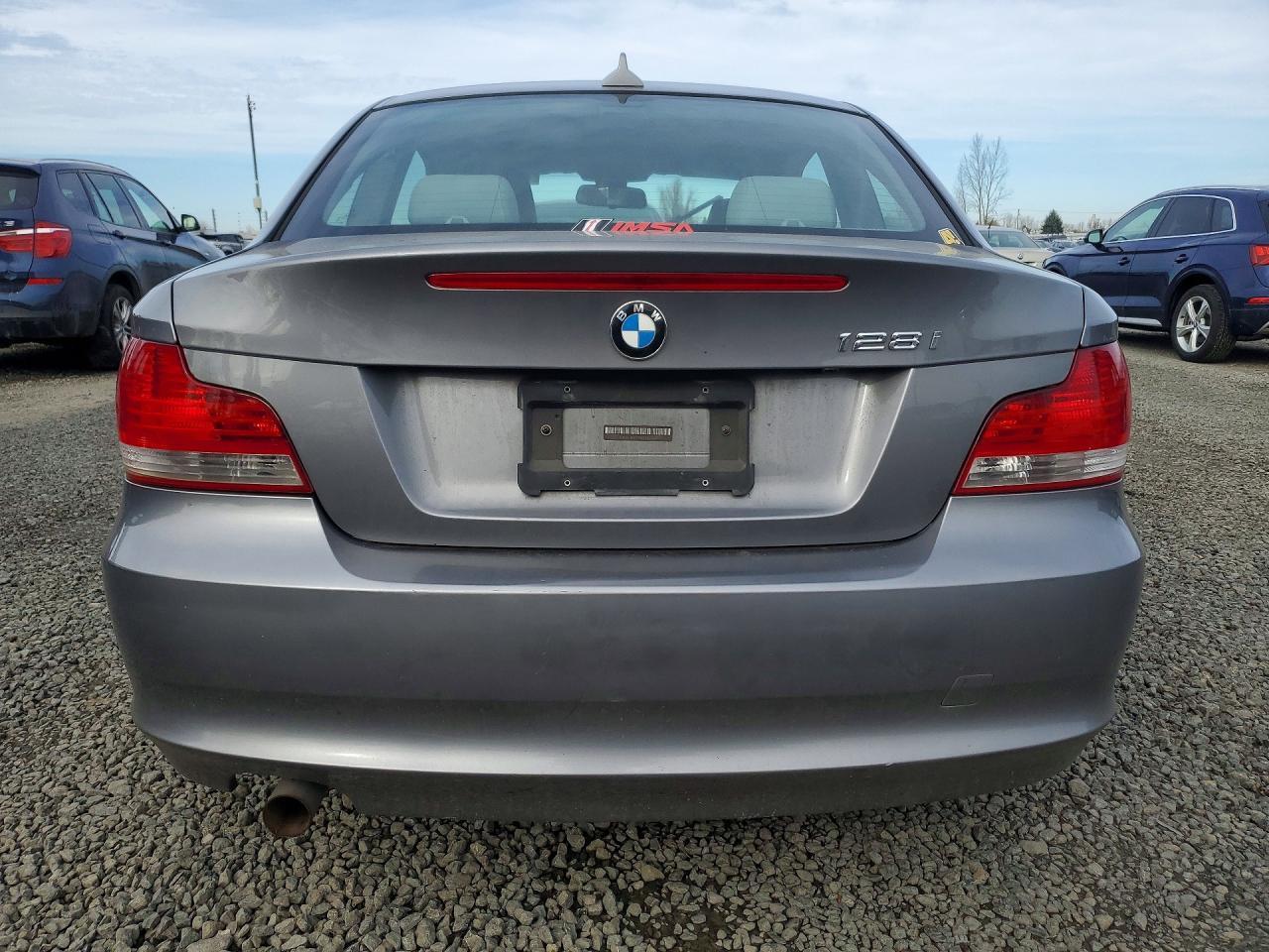 2009 BMW 128 i