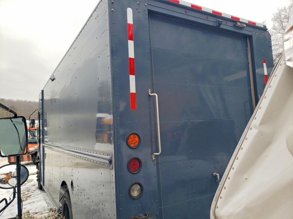 2021 Freightliner Chassis M Line WALK-IN Van