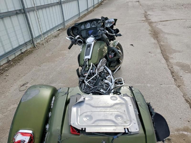 2022 Harley-Davidson Flhtcutg